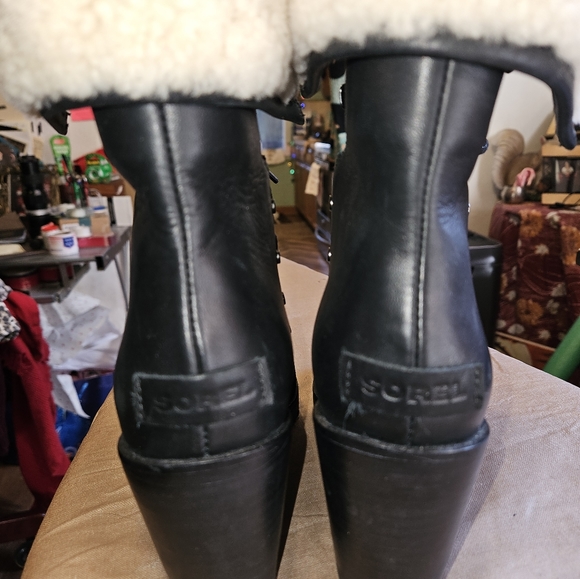 Sorel After Hours Wedge Mid Calf Boots, Black size 6 - Picture 4 of 7